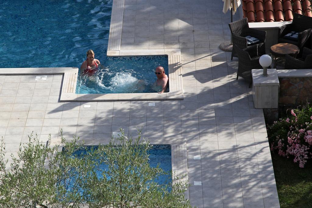 Hotel Carmen Peruški Dış mekan fotoğraf