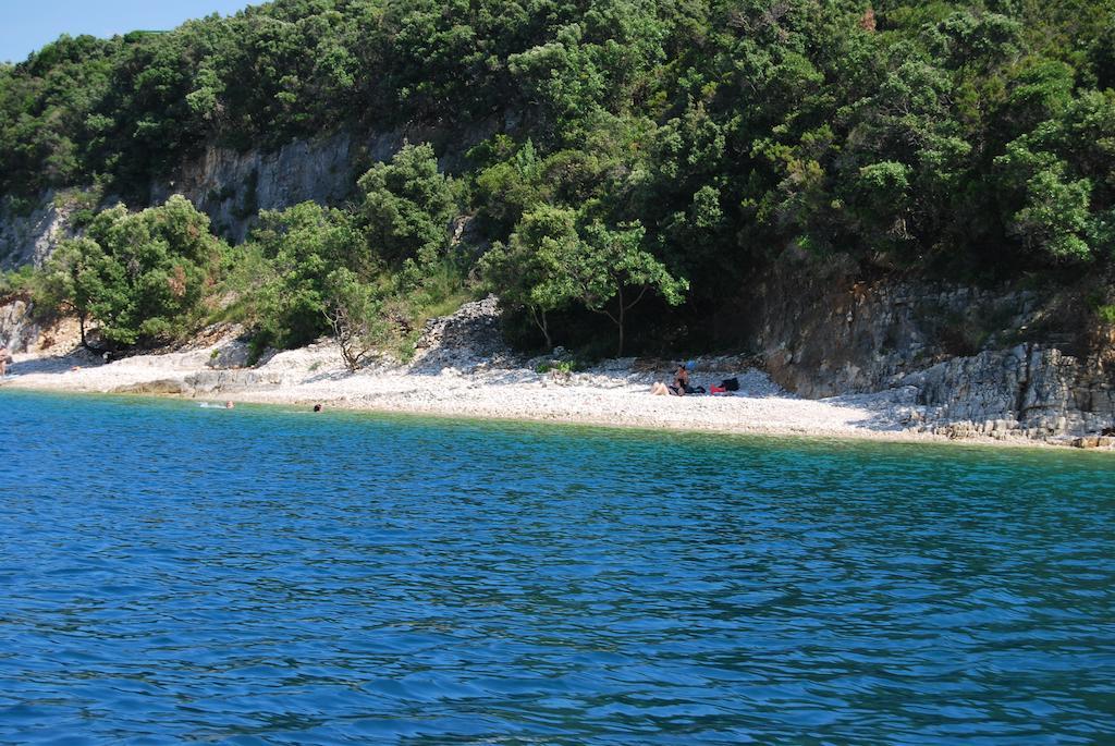 Hotel Carmen Peruški Dış mekan fotoğraf